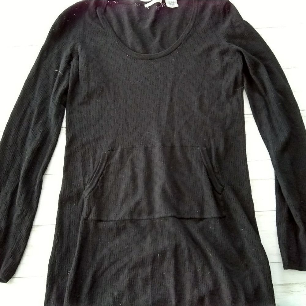 Anthropolgies Guinevere black long sweater sz smal